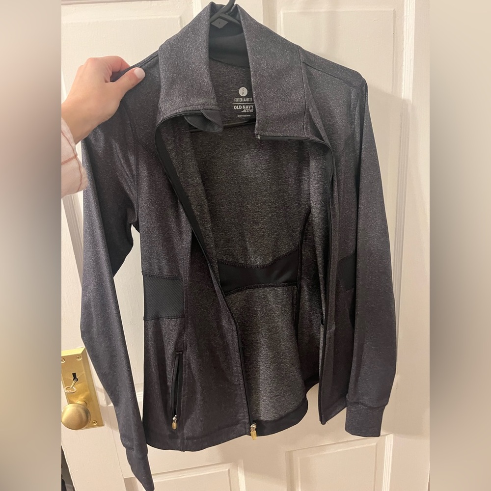 Old Navy Active Wear athletic jacket. Size small. Grey